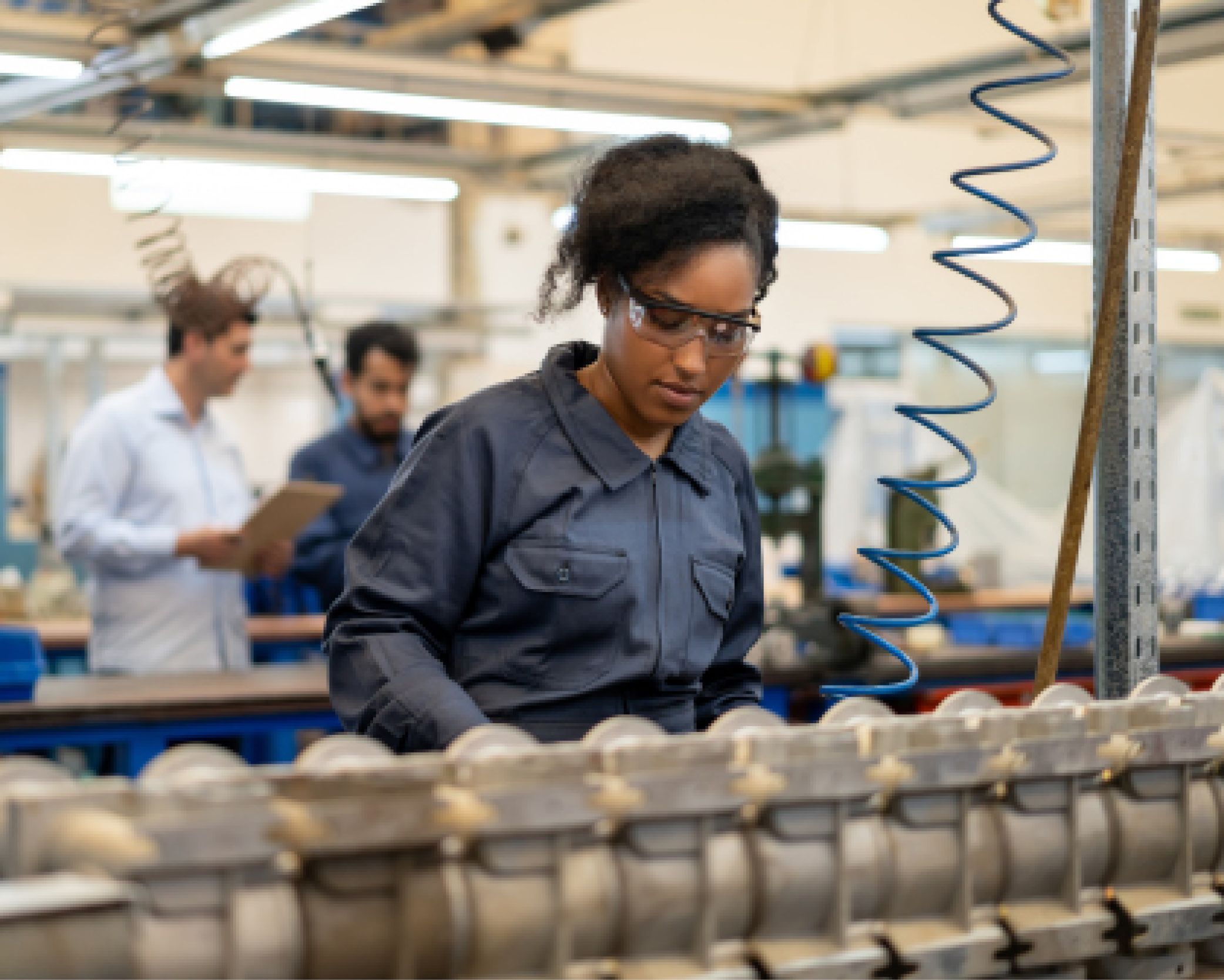 Arbeitsstelle bei Waiblinger Zeitarbeit: Eine Frau bei der Arbeit